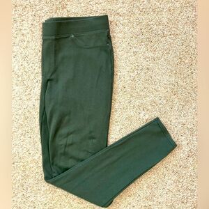 Seven7 NWOT Dark Green Jeggings/Leggings w/ back pockets comfy high waist